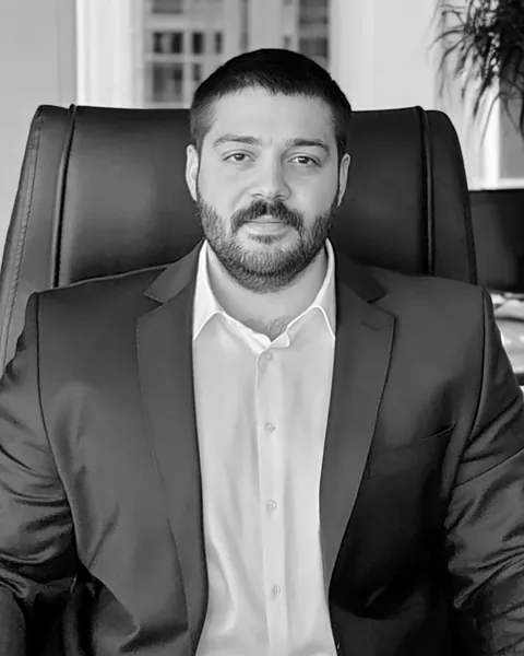 Av. Burak Gül